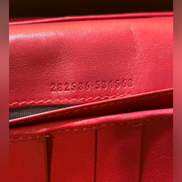 Gucci Guccissima Red Heart Continental Long Wallet w/ Chain - Picture 9 of 16